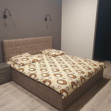 Apartments Yes 乌日霍罗德 外观 照片